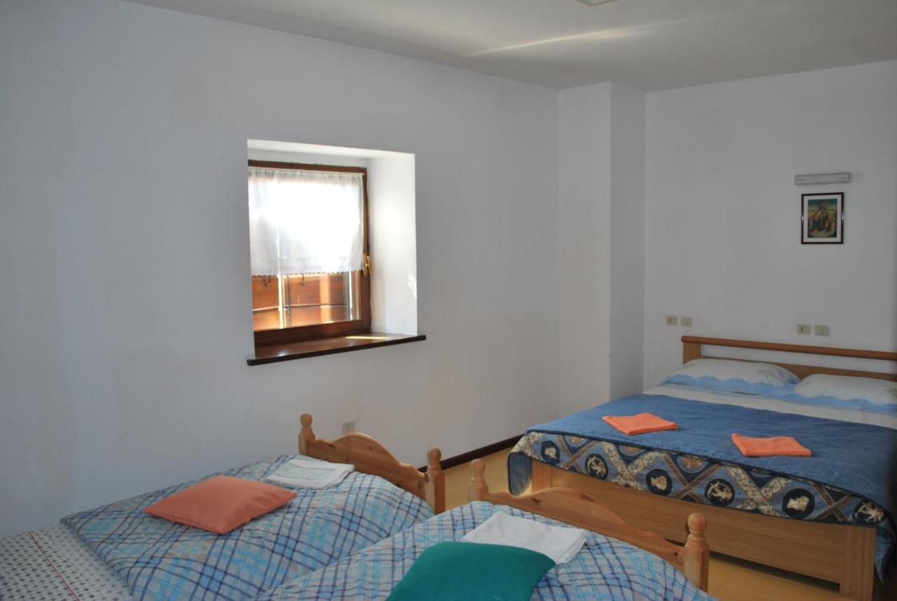 Rifugio Malga Grasia Caprizi Bagian luar foto